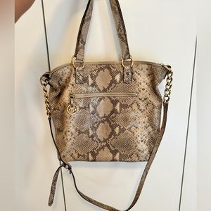 Michael Kors tote